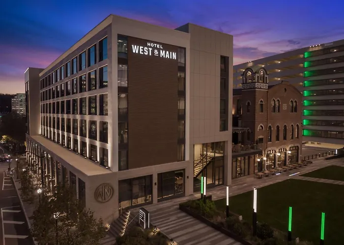 Hotel West & Main Conshohocken, Tapestry Collection Hilton