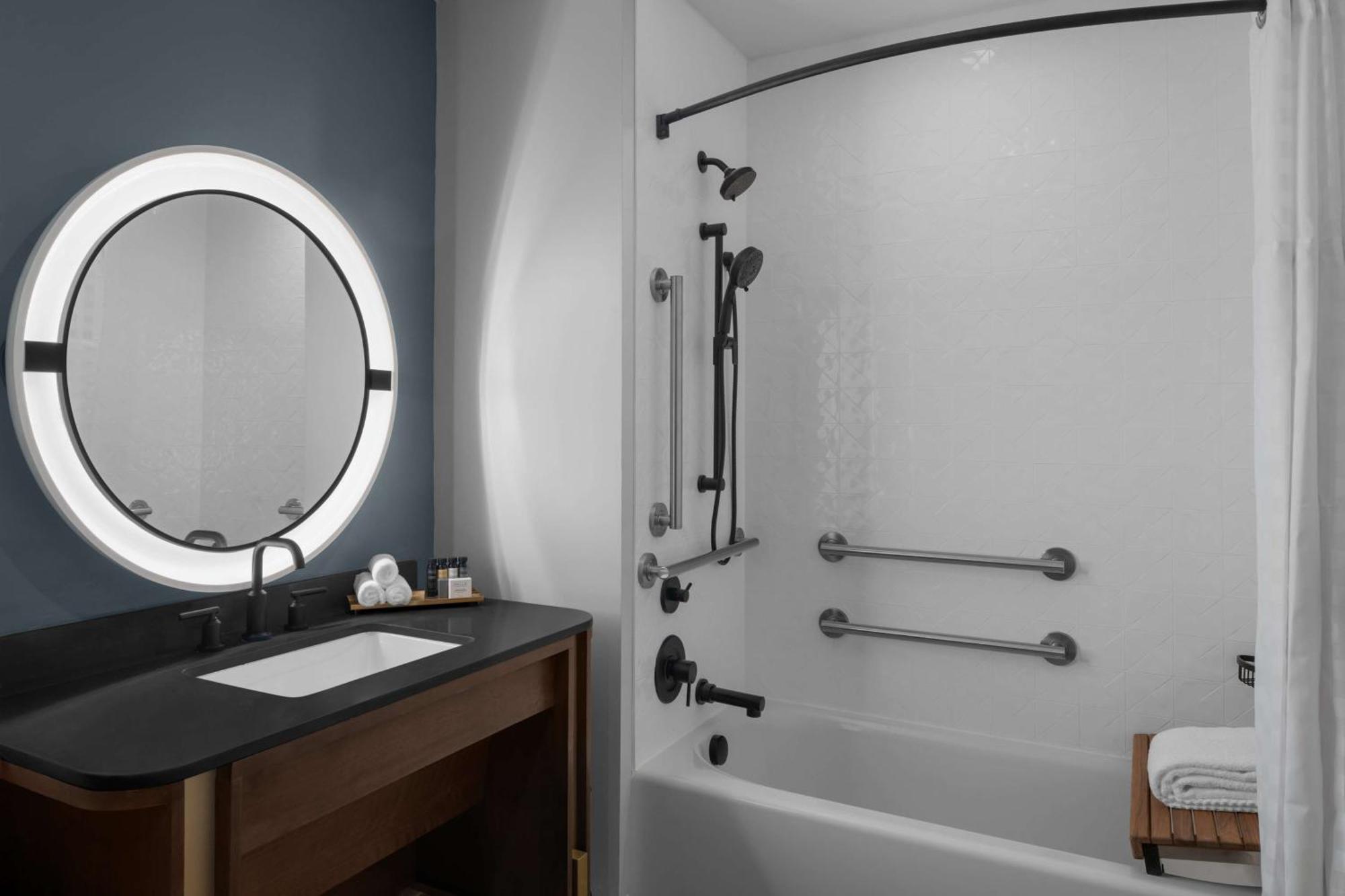 West & Main Conshohocken, Tapestry Collection Hilton 4* Conshohocken